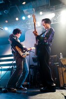 左から真田徹、TAIKING。（Photo by Asami Nobuoka）