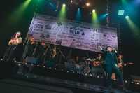 在日ファンクとmei ehara。（撮影：廣田達也）