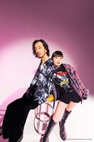 「hide × glamb」第2弾コラボアパレルルックより。(c)HEADWAX ORGANIZATION CO.,LTD.