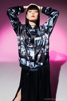 「hide × glamb」第2弾コラボアパレルルックより。(c)HEADWAX ORGANIZATION CO.,LTD.