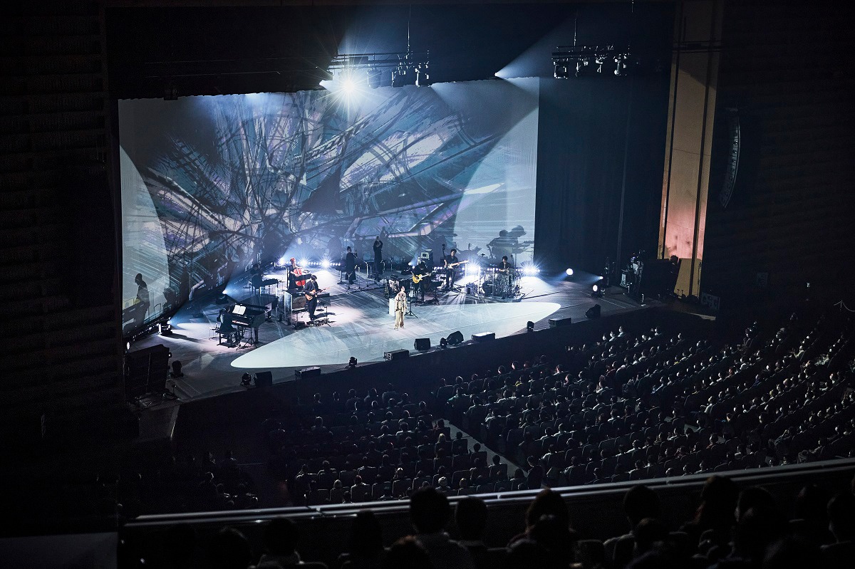 「坂本真綾LIVE 2022 “un_mute”」の様子。（写真提供：FlyingDog）