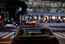 舐達麻がモデルを務める「Beats Flex『WACKO MARIA Leopard Limited Edition』」製品イメージ。