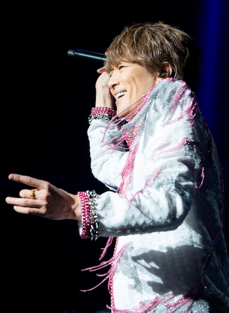 貴水博之（Vo）（撮影：中村功）