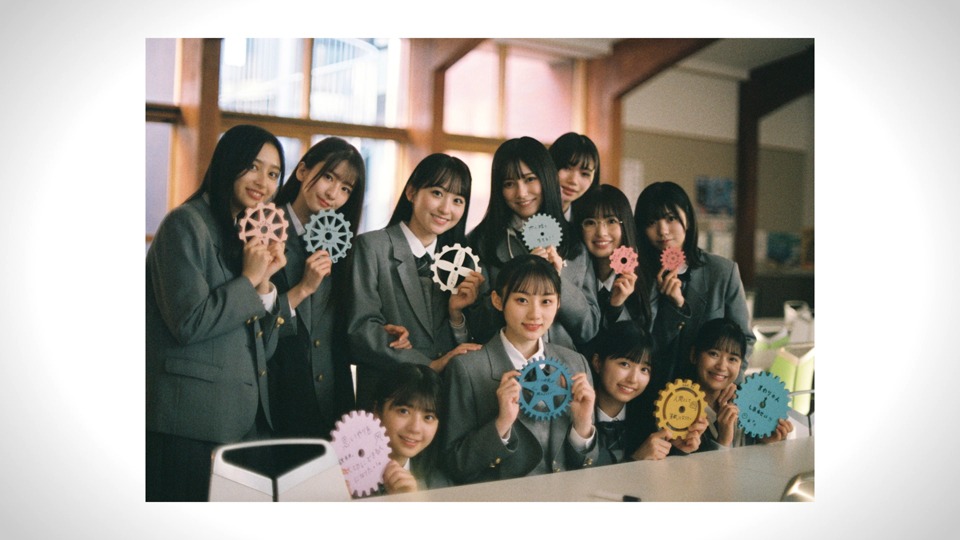 乃木坂46「17分間」ミュージックビデオより。