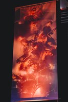 DESTINY 8の垂れ幕。（撮影：関口佳代）