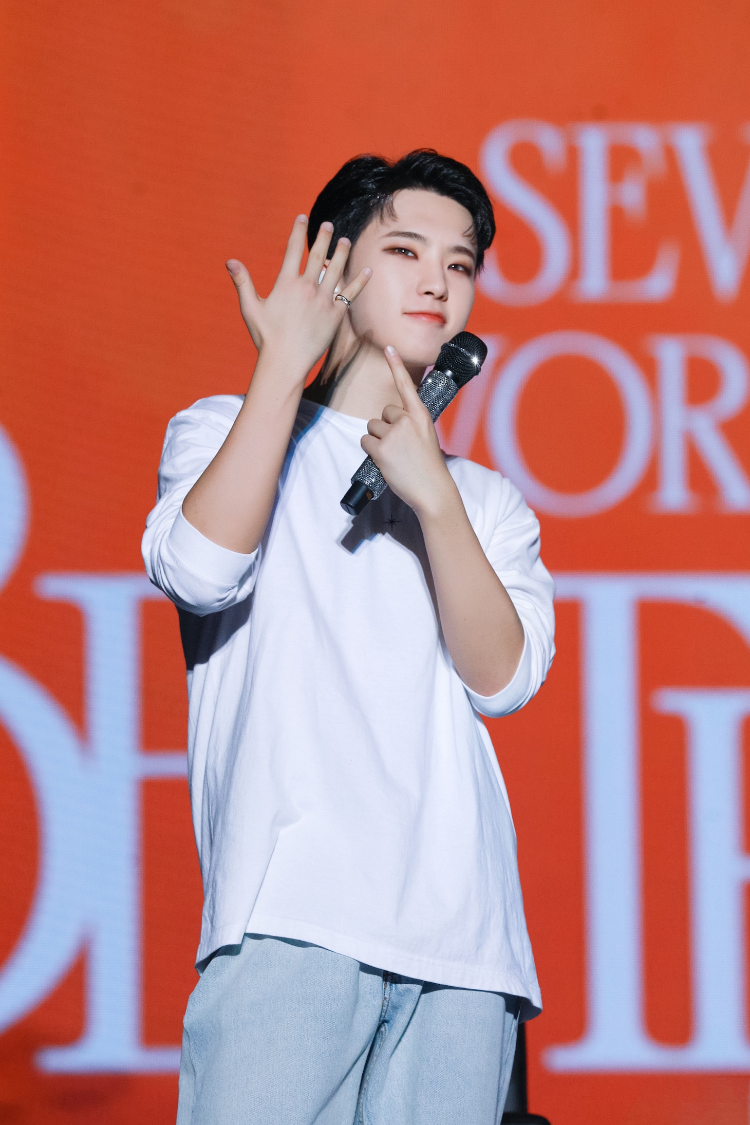 HOSHI (P)&(C) PLEDIS Entertainment
