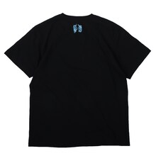「ライブナタリー “フジファブリック × Vaundy”」オリジナルグッズのTシャツ。
