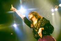 志磨遼平（Vo）（撮影：森好弘）