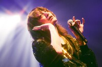 志磨遼平（Vo）（撮影：森好弘）