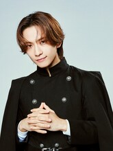 吉高志音が演じるハーゲン・アクスマン。