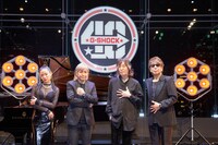 左からAwich、小室哲哉、宇都宮隆、木根尚登。
