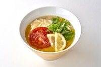 「Perfume Closet」×ラフォーレ原宿コラボメニュー「広島レモンのさっぱり豆乳ヌードル」