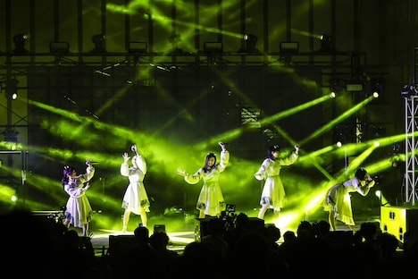 「Devil ANTHEM. 8th Anniversary ONE MAN LIVE 『でび野音祭2022』」の様子。（撮影：笹森健一）