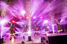 「Devil ANTHEM. 8th Anniversary ONE MAN LIVE 『でび野音祭2022』」の様子。（撮影：笹森健一）