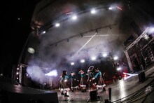 「Devil ANTHEM. 8th Anniversary ONE MAN LIVE 『でび野音祭2022』」の様子。（撮影：笹森健一）