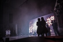 メジャーデビューが決定したことをサプライズで知るDevil ANTHEM.。（撮影：笹森健一）