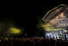 「Devil ANTHEM. 8th Anniversary ONE MAN LIVE 『でび野音祭2022』」の様子。（撮影：笹森健一）