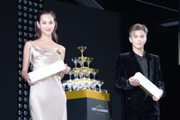 左から水原希子、岩田剛典（EXILE、三代目 J SOUL BROTHERS from EXILE TRIBE）。