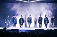 「&TEAM DEBUT SHOWCASE [First Howling : ME]」の様子。