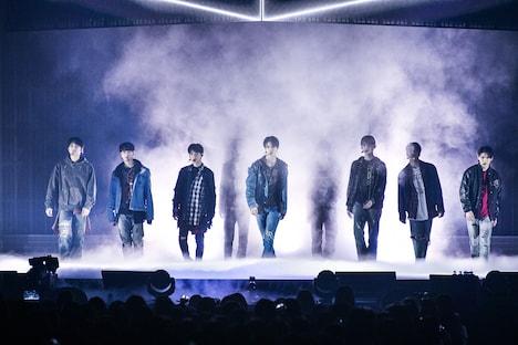 「&TEAM DEBUT SHOWCASE [First Howling : ME]」の様子。