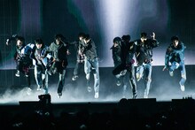 「&TEAM DEBUT SHOWCASE [First Howling : ME]」の様子。