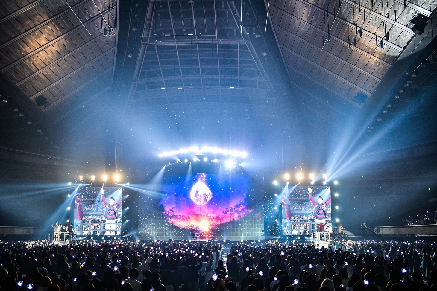 「&TEAM DEBUT SHOWCASE [First Howling : ME]」の様子。