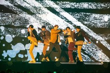 「&TEAM DEBUT SHOWCASE [First Howling : ME]」の様子。