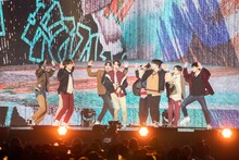 「&TEAM DEBUT SHOWCASE [First Howling : ME]」の様子。