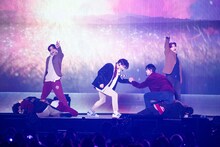 「&TEAM DEBUT SHOWCASE [First Howling : ME]」の様子。