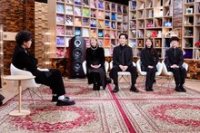 左から大泉洋、緑黄色社会。（写真提供：NHK）