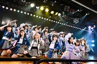 「AKB48劇場17周年特別記念公演」の様子。(c)AKB48
