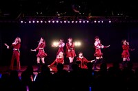 「AKB48劇場17周年特別記念公演」の様子。(c)AKB48