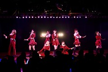「AKB48劇場17周年特別記念公演」の様子。(c)AKB48