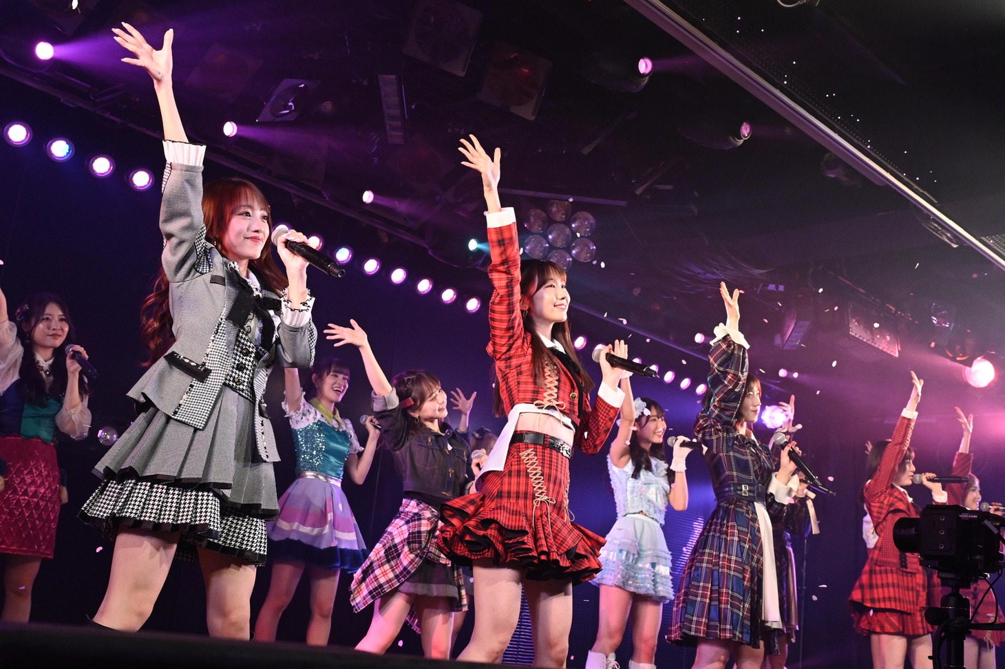 「AKB48劇場17周年特別記念公演」の様子。(c)AKB48