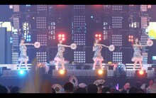 ももいろクローバーZ「ワニとシャンプー」ライブ映像より。