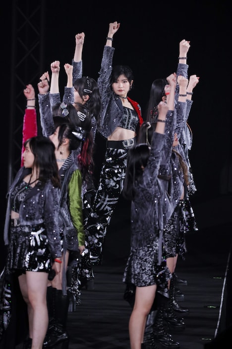 モーニング娘。'22。中央が加賀楓。