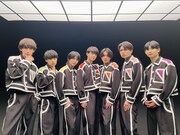 THE SUPER FRUIT「馬鹿ばっか」MV撮影時のオフショット。