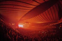[Alexandros]「But wait. Arena? 2022 supported by Panasonic」2022年12月7日 国立代々木競技場第一体育館公演の様子。（撮影：河本悠貴）