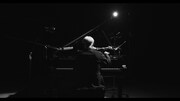 坂本龍一（『Ryuichi Sakamoto: Playing the Piano 2022』
(c)2022 KAB Inc.）