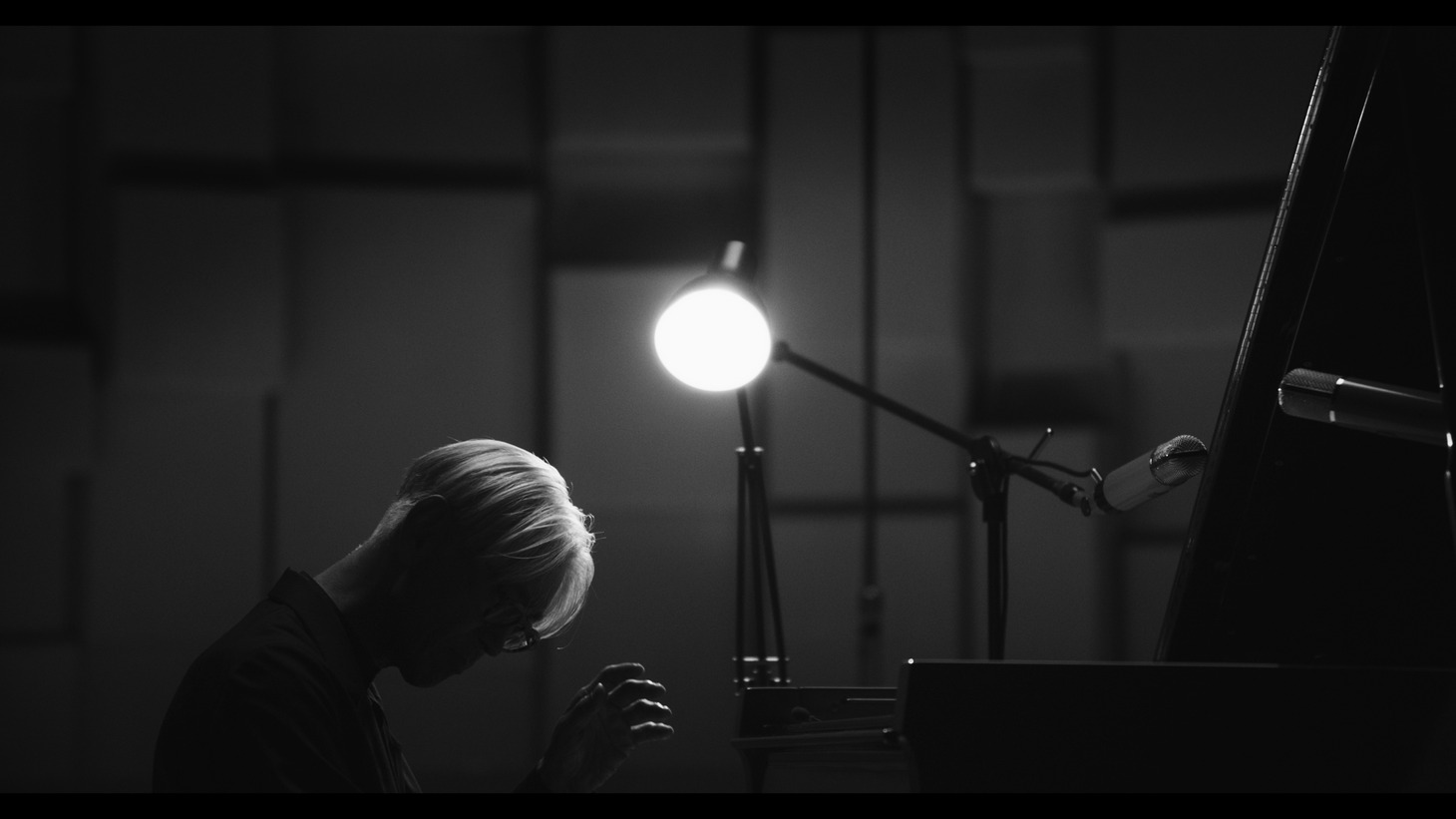 坂本龍一（『Ryuichi Sakamoto: Playing the Piano 2022』
(c)2022 KAB Inc.）