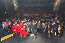 「hide Birthday Party 2022」集合写真（撮影：株式会社 LINKSOLU 大武ひろあき）