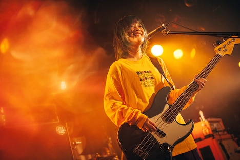 ぴか（B, Cho / Hump Back）（撮影：垂水佳菜）