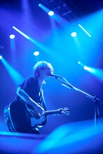 藤原基央（Vo, G）（Photo by Taku Tatewaki）