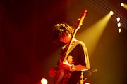 直井由文(B)(Photo by Taku Tatewaki)