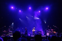 ハンバート ハンバート「私たちはしぶとく歌う」ファイナル公演の様子。（撮影：後藤渉）