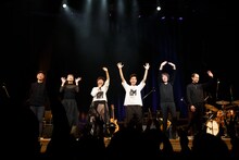 ハンバート ハンバート「私たちはしぶとく歌う」ファイナル公演の様子。（撮影：後藤渉）