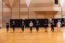 「豆柴の大群なりの合宿」3日目救済措置のシャトルランの様子。