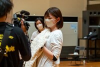 上着を脱いだWACK堂前氏。