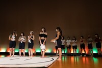 上半身水着になったクロチーム。