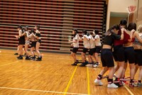 ムカデ競争の様子。